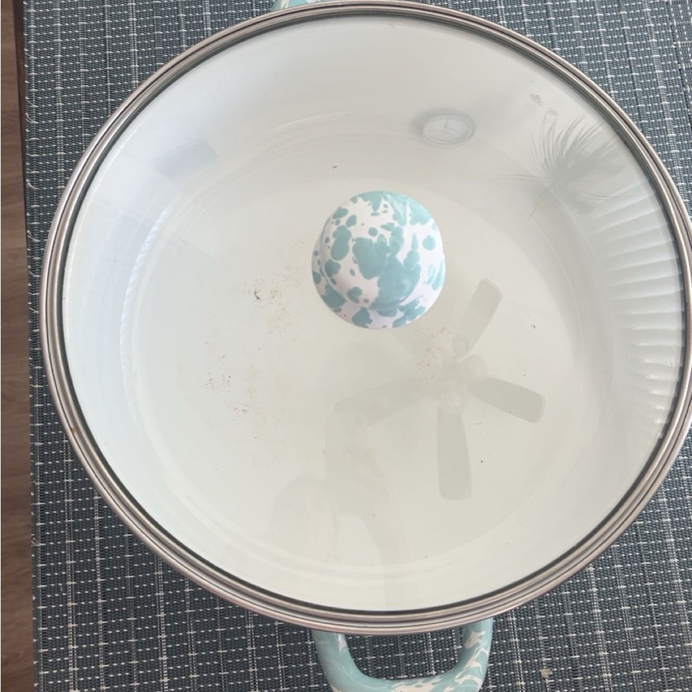 Sauté pan